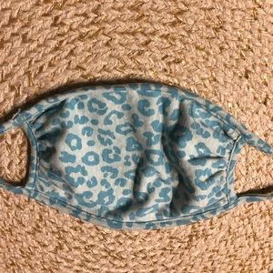 Brand new facemask with filter slots